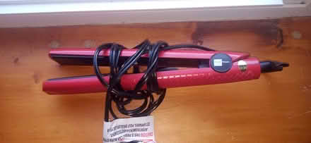 Photo of free Flat hair iron (East Beechwood area) #1