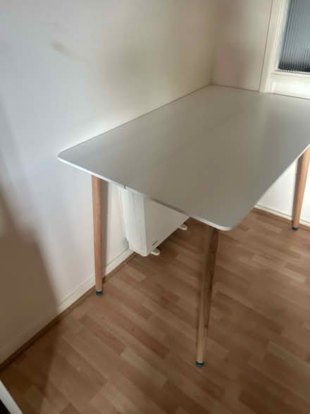 Photo of free White Table Dining/Kitchen (Luton LU3) #1