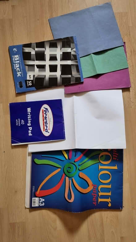 Photo of free White + Coloured plain Paper (New Haw KT15) #1