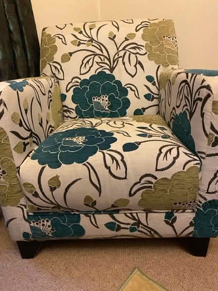 Photo of free Chair (Le10 2dq) #1