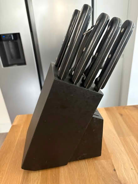Photo of free Knife block and knives (Winnersh RG41) #2