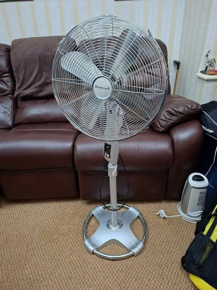 Photo of free Large Powerful Fan. Adjustable Height (Ulverley Green B92) #1