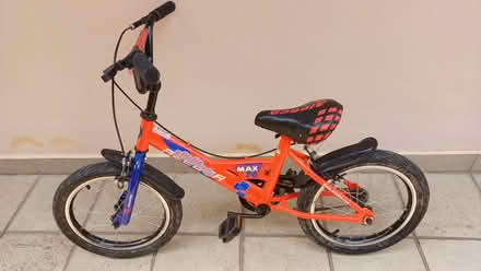 Photo of free 16 inch child bike (8 Stokesay Drive 555767) #2