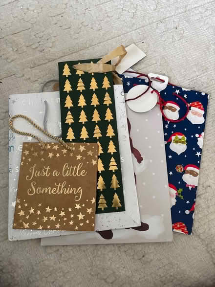 Photo of free Xmas gift bags (Witney OX28) #1