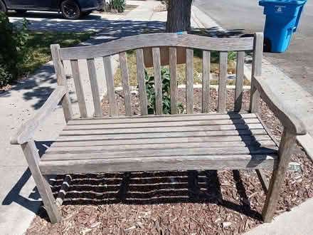 Photo of free Bench (Santa Theresa & Longmeadow) #3