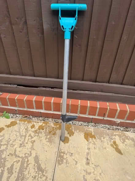 Photo of free Bulb planter (Goffs oak EN7) #1