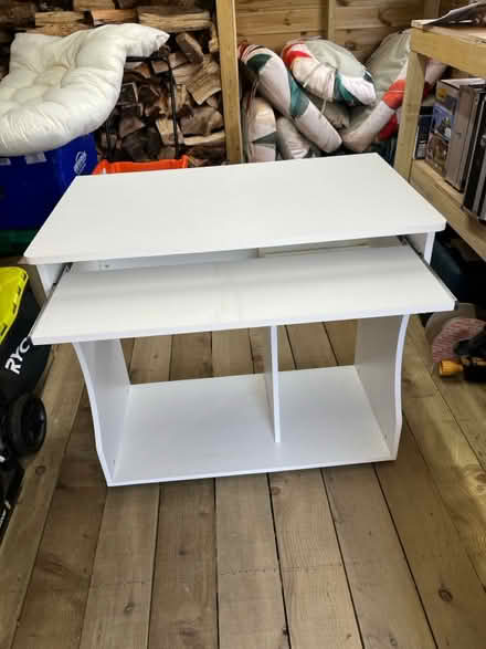 Photo of free Computer Desk (BH25 Barton on Sea.) #2