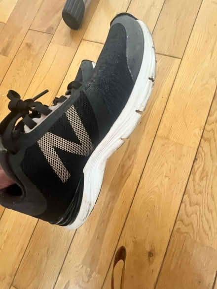Photo of free New balance trainers - size 7 (Crouch End) #3