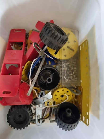 Photo of free meccano (CM2 springfield, chelmsford) #1