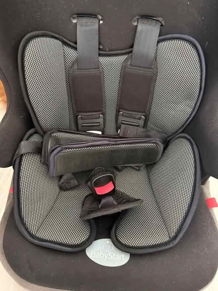 Photo of free Baby start car seat (Hitchin) #3