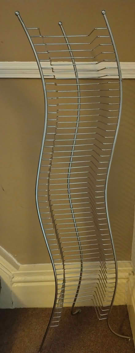 Photo of free DVD rack (Caton LA2) #1