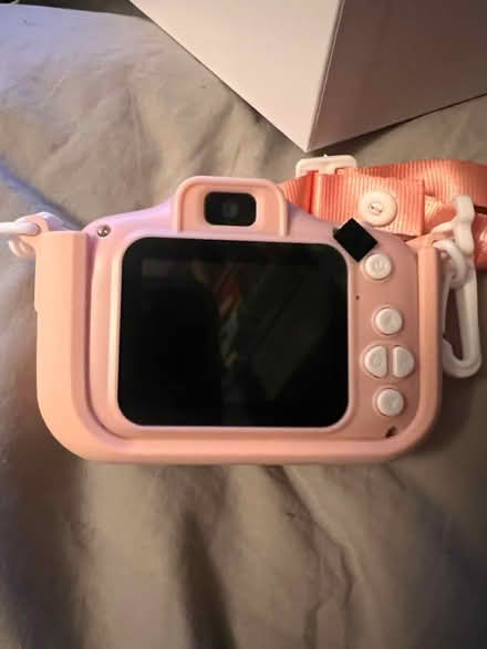 Photo of free Kids camera (Croydon CR0) #4