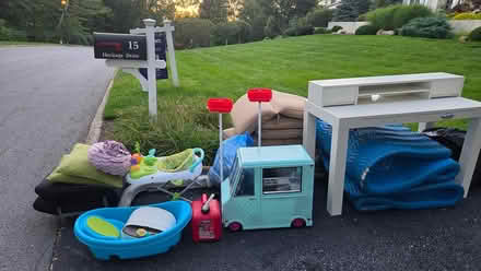 Photo of free ☆curb alert☆ (Heritage Drive Pleasantville) #3