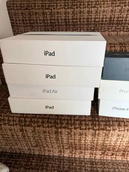 Photo of free empty apple iphone/ipad boxes (Croydon. CR2 9) #2