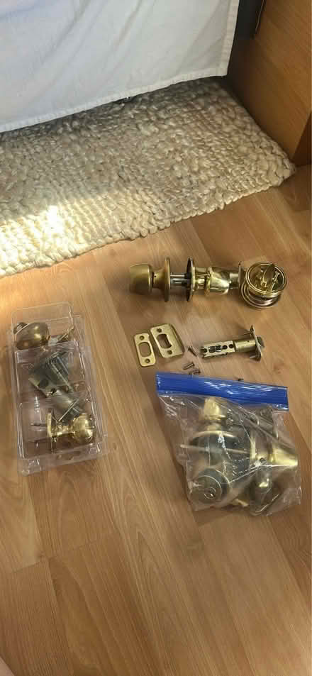 Photo of free Door knobs and deadbolts w keys (Oakland) #1