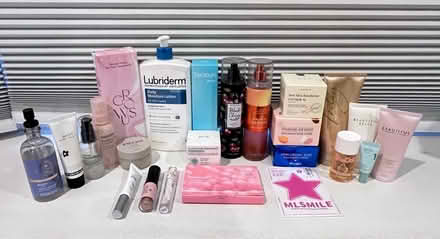 Photo of free Lotions, make-up stuff and more (Fair Lawn, NJ) #1