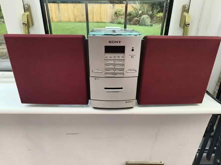 Photo of free Sony CD radio stereo mini hifi (Marple SK6) #1