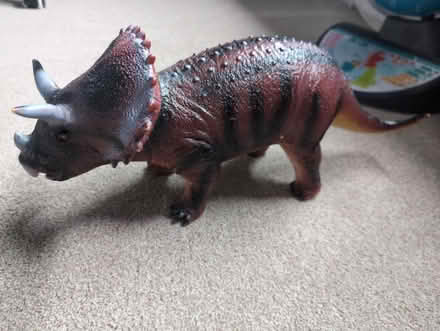 Photo of free Large dinosaur (Ockley RH5) #1