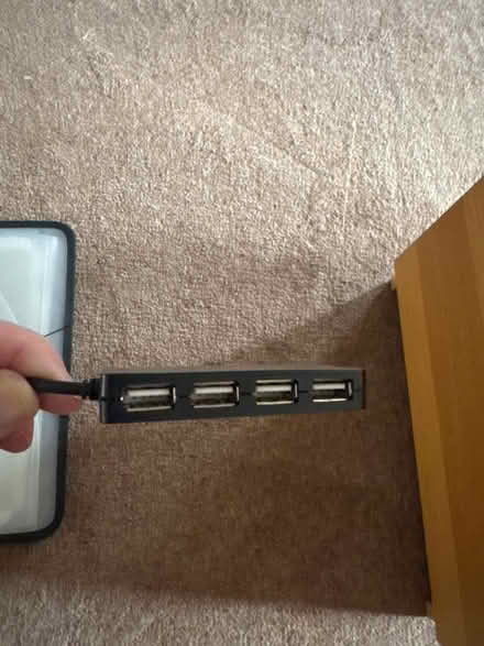 Photo of free USB hub (Dursley GL11) #1