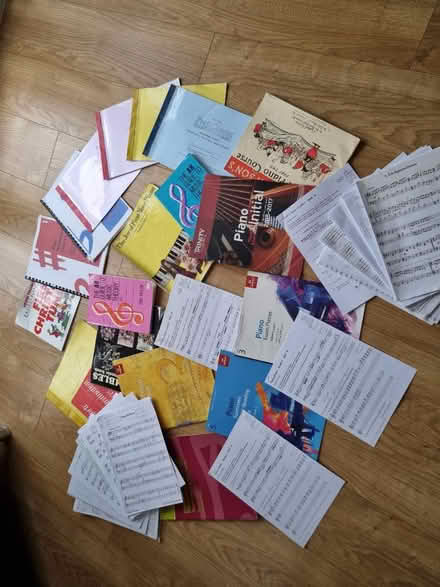 Photo of free Piano Music books (Leigh/Westcliff border SS0) #2