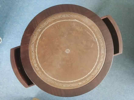 Photo of free Repro Victorian circular table (Tring HP23) #4