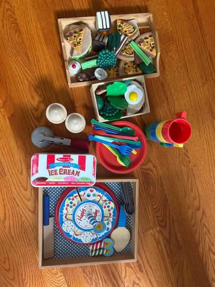 Photo of free Play kitchen items (Van Ness/Tenleytown) #1