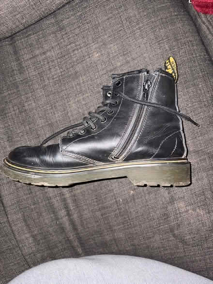 Photo of free doc martins size 4 (fits a 5.5 F) (frederick) #2