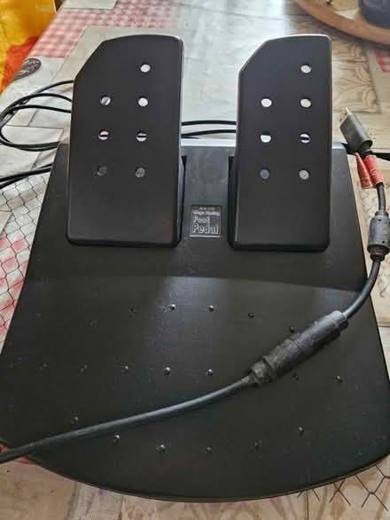 Photo of free wheel+ pedals for Palaystation 2 (Rowhedge CO5) #3