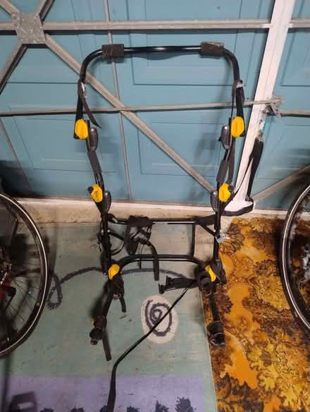 Photo of free 2 bike carrier for hatchbacks (Stinchcombe GL11) #1