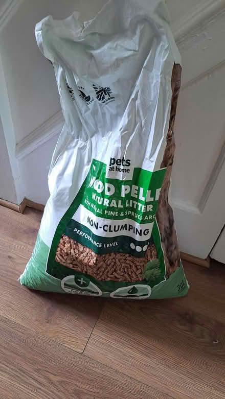 Photo of free Wood pellets cat litter (South Norwood SE25) #1