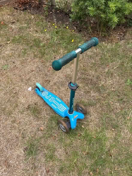 Photo of free Kids Micro Scooter (Esher KT10) #1