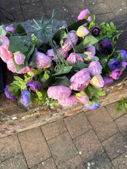 Photo of free Assorted pink and purple silk flowers (Wisbech St Mary PE13) #1