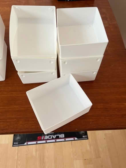 Photo of free 24 plastic 3D printed boxes. (Woodside CR0) #3