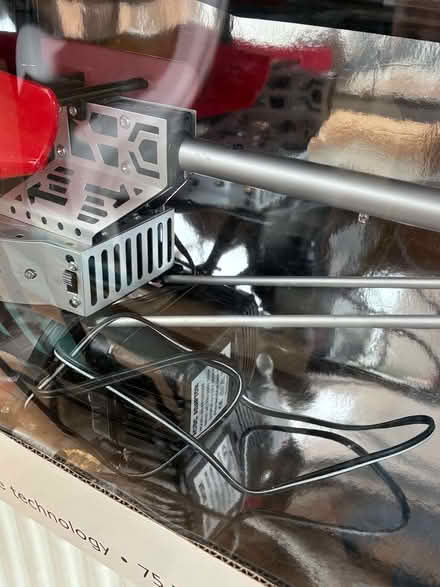 Photo of free Remote controlled helicopter - broken rotor blade (Woodlands TW7) #4