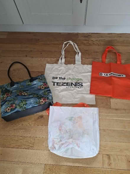 Photo of free 4 Tote bags (Malvern Link WR14) #1