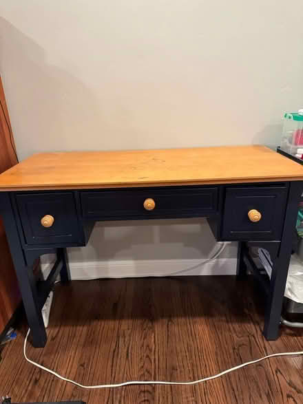 Photo of free Kid’s desk (Sunnyvale - 94087) #1