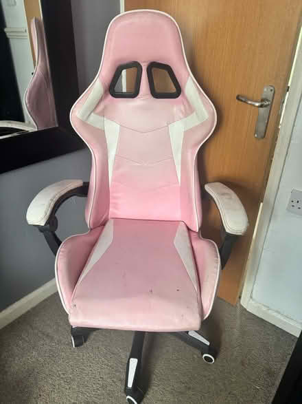 Photo of free Gaming chair (Wakefield WF2 8) #1