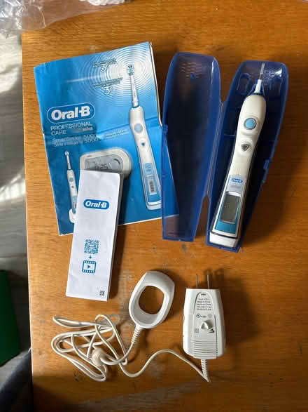 Photo of free Oral B tooth brush (Kenilworth CV8) #1