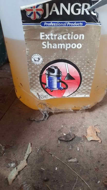 Photo of free Extraction shampoo carpet (Byfleet KT14) #1