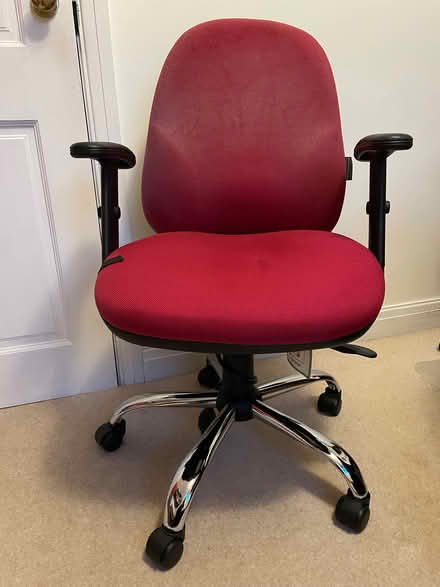 Photo of free Office chair, fully adjustable (Galgate LA2) #1