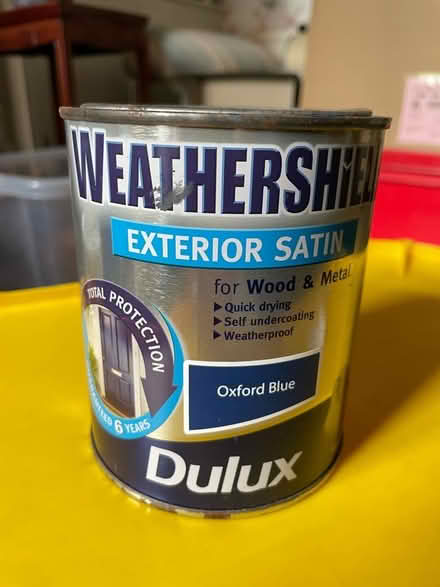 Photo of free Paint: Dulux weathershield exterior wood paint 'Oxford Blue' (De Parys MK40) #1