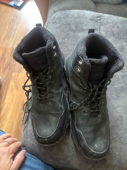 Photo of free Men’s walking hiking boots 10.5/11 (Chatham ME4) #1