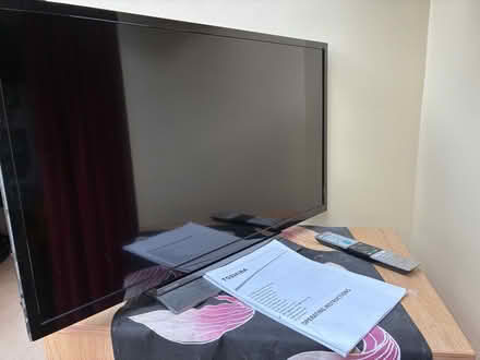 Photo of free Toshiba tv ( Not working) (Clifton Reynes) #2