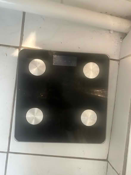 Photo of free Weighing scales (Raynes park SW20) #2