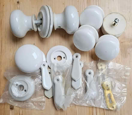 Photo of free China handles, matching knobs and escutcheons. (Henleaze BS9) #1