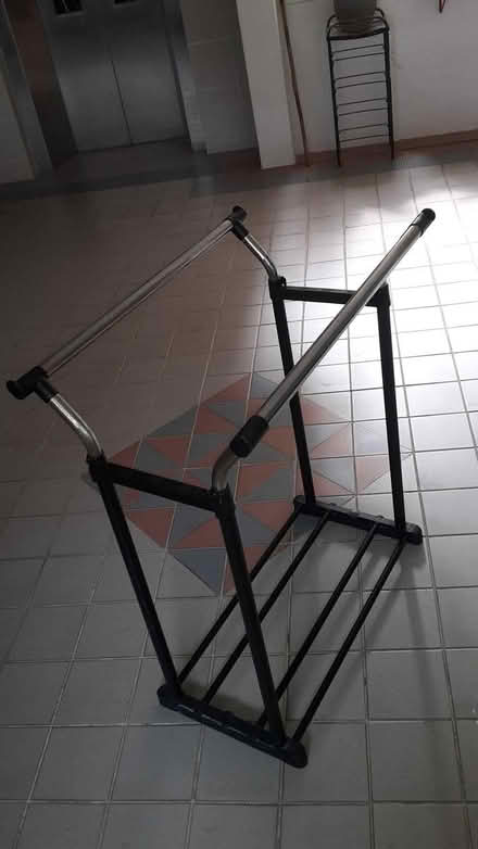 Photo of free Clothes Rack (Queenstown, near MRT) #2
