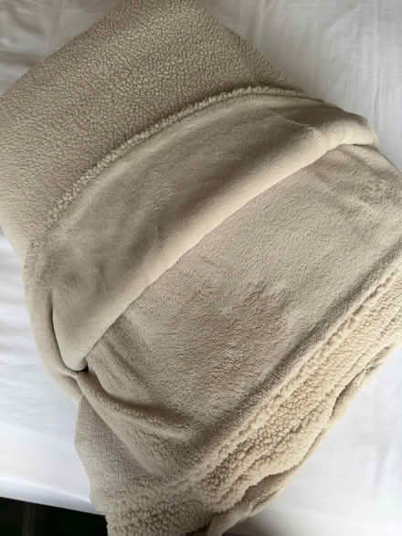 Photo of free Next King size fleece duvet cover and 2 pillow cases (Queslett B44) #2