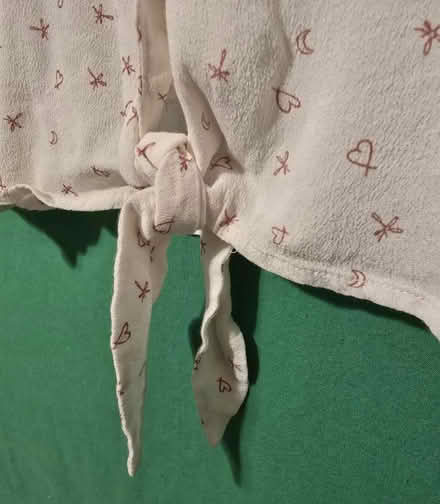 Photo of free White & Pink Tie-up Blouse - M (West 7th) #3