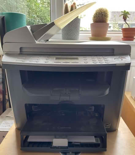 Photo of free B&W laser printer / scanner / fax (Rough Common CT2) #1