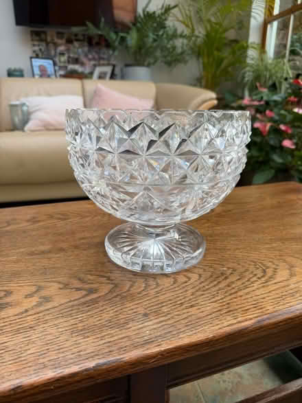 Photo of free Crystal Bowl - cracked (Markyate AL3) #1